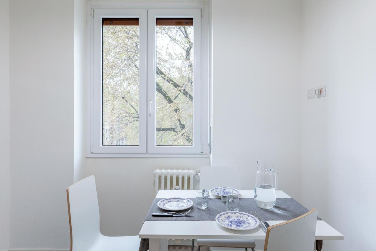Piazza De Angeli M1 Comfortable Flat With Balcony Milan Exterior photo